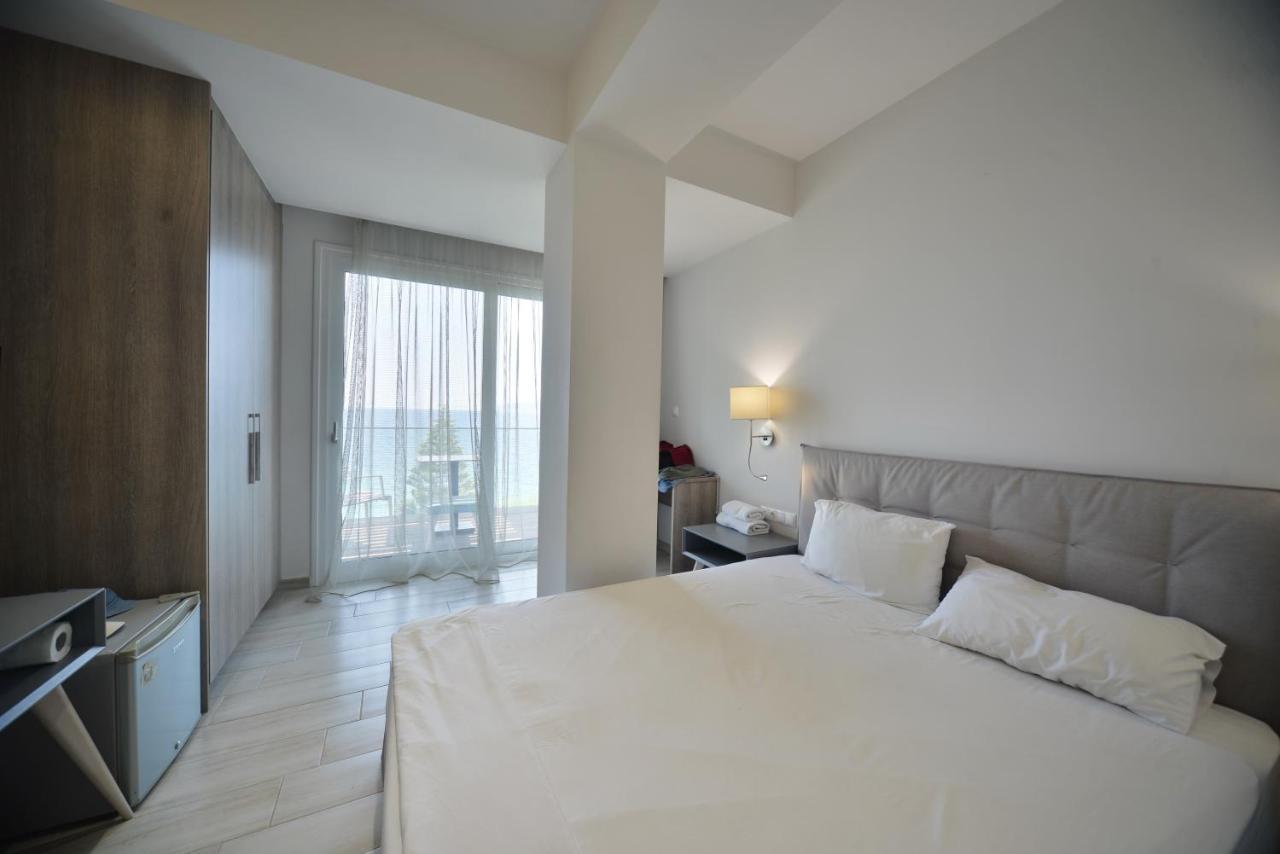 Hotel Kakanakos Loutra Oraias Elenis Bagian luar foto