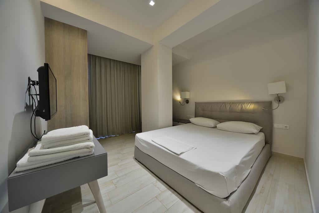 Hotel Kakanakos Loutra Oraias Elenis Bagian luar foto